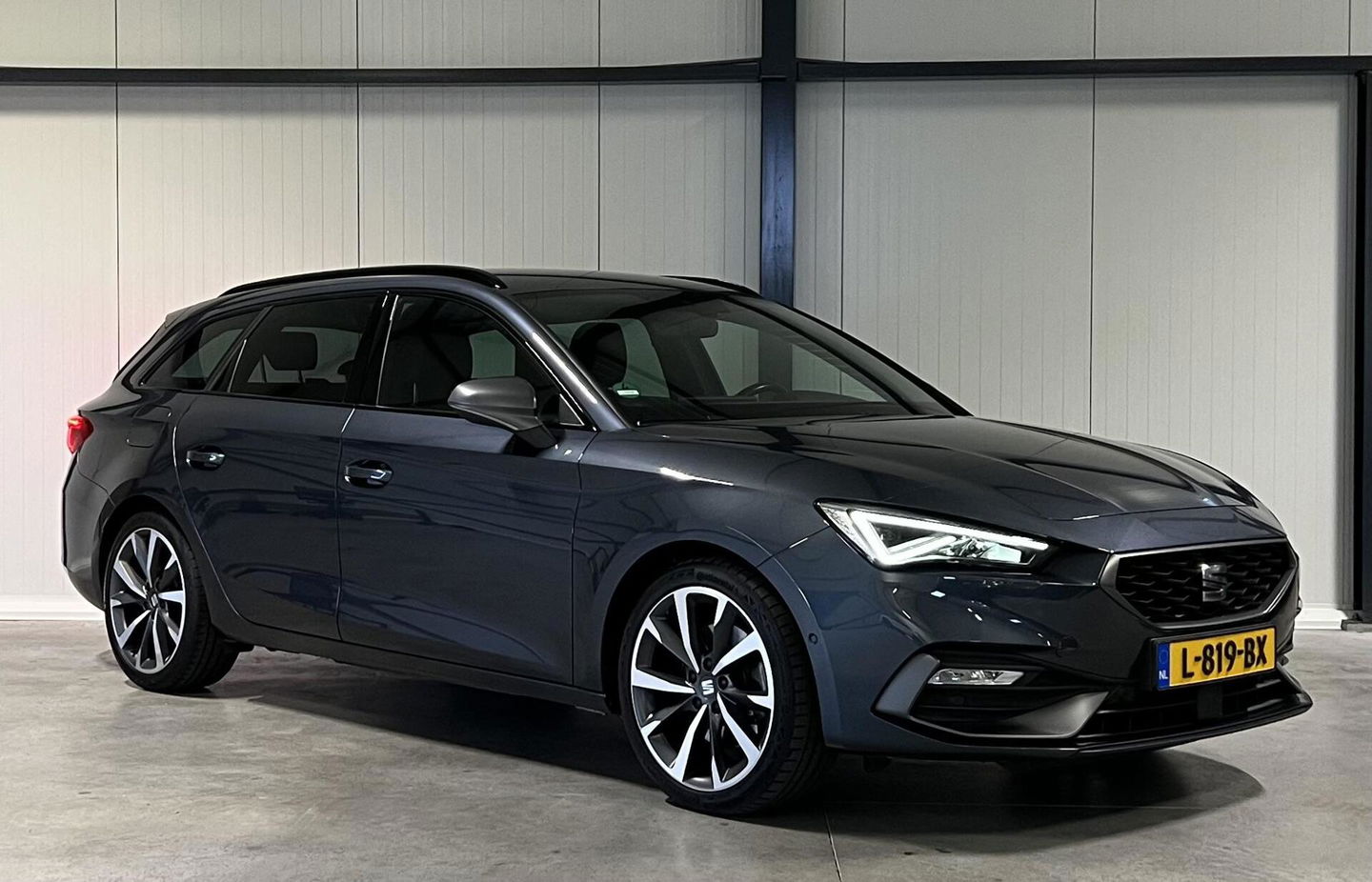 SEAT Leon Sportstourer 1.5 eTSI 150PK Virtual Trekhaak Clima