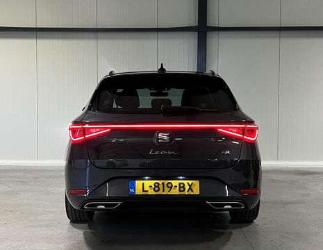 SEAT Leon Sportstourer 1.5 eTSI 150PK Virtual Trekhaak Clima