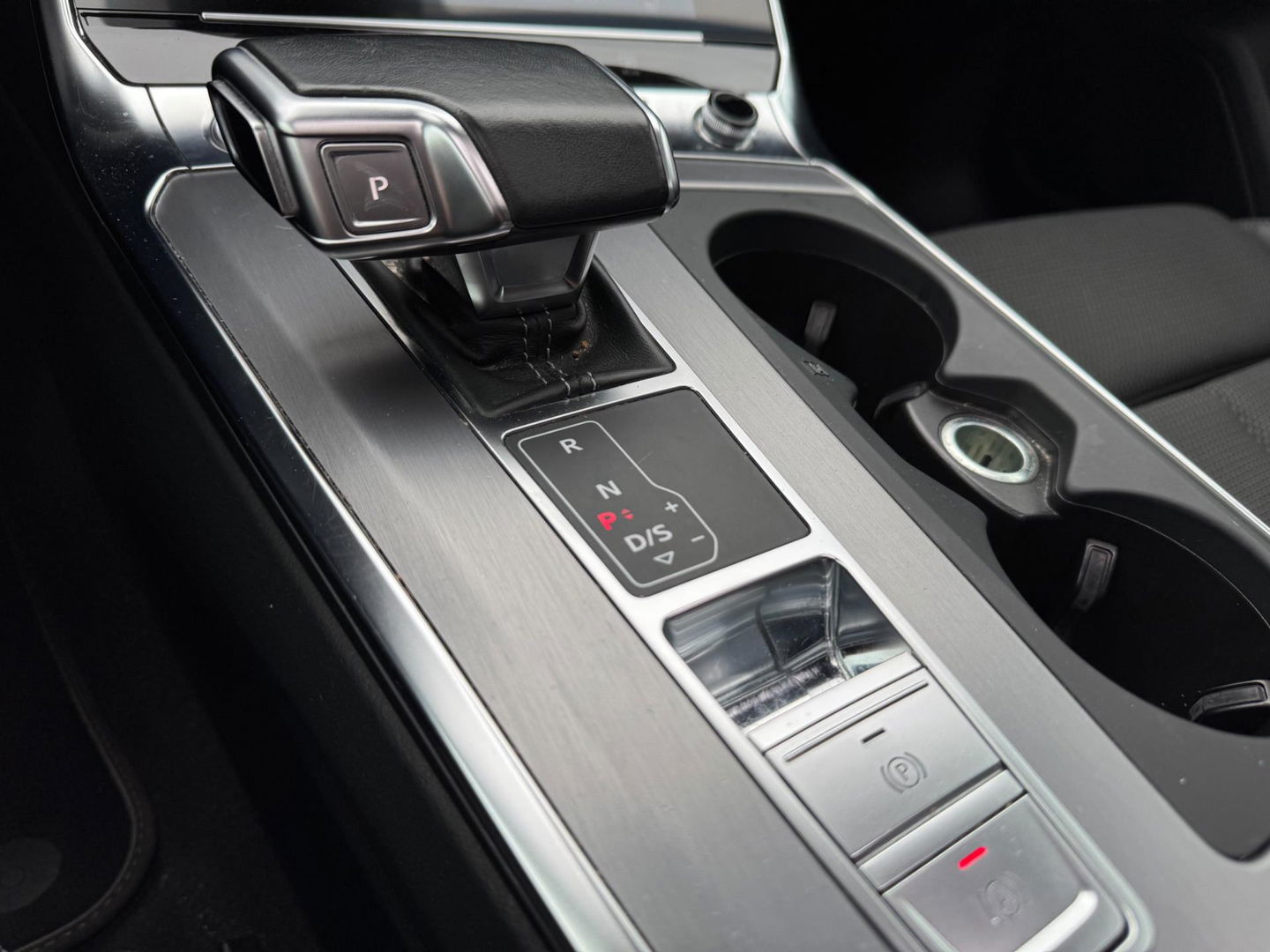 Audi A6 Avant 45 TFSI quattro Sport S Line Panorama Leder Camera LED