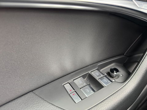 Audi A6 Avant 45 TFSI quattro Sport S Line Panorama Leder Camera LED