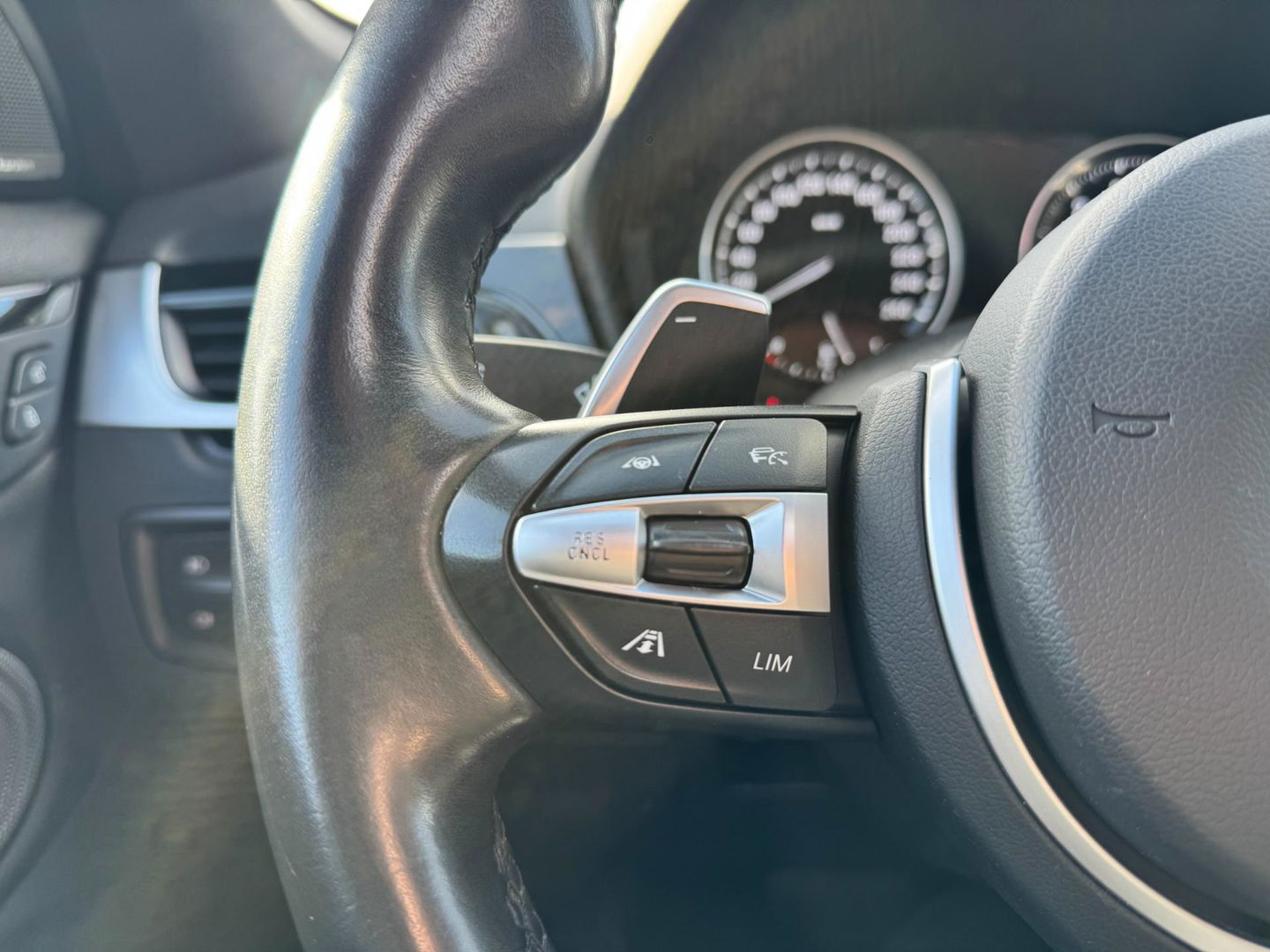 BMW X1 XDrive25i High Executive HUD Panorama Memory M Pakket