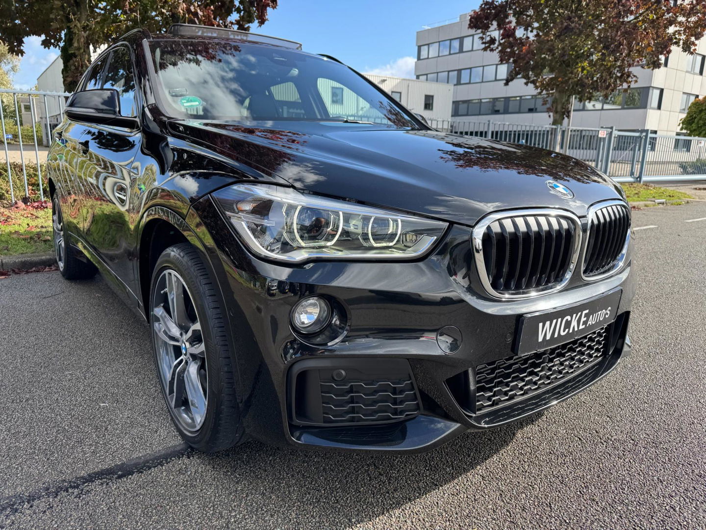 BMW X1 XDrive25i High Executive HUD Panorama Memory M Pakket