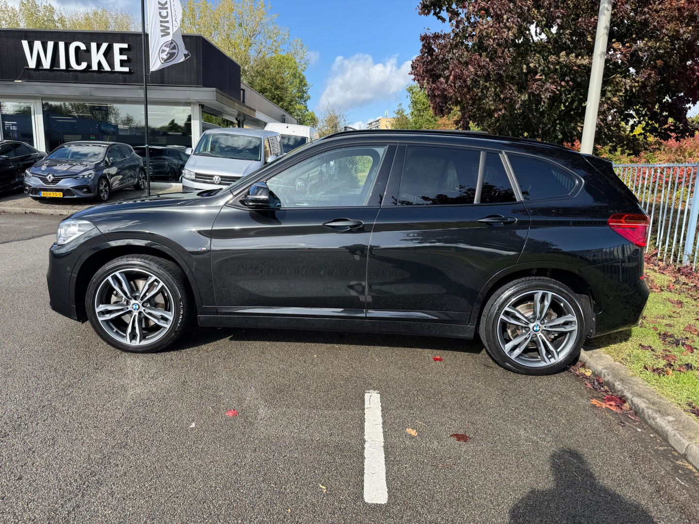 BMW X1 XDrive25i High Executive HUD Panorama Memory M Pakket