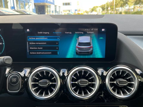 Mercedes-Benz EQA 250 Luxury Line 67 kWh|Pano|Head-Up|Memory|Camera|ACC|Leder|Ambient Light|NL-Auto