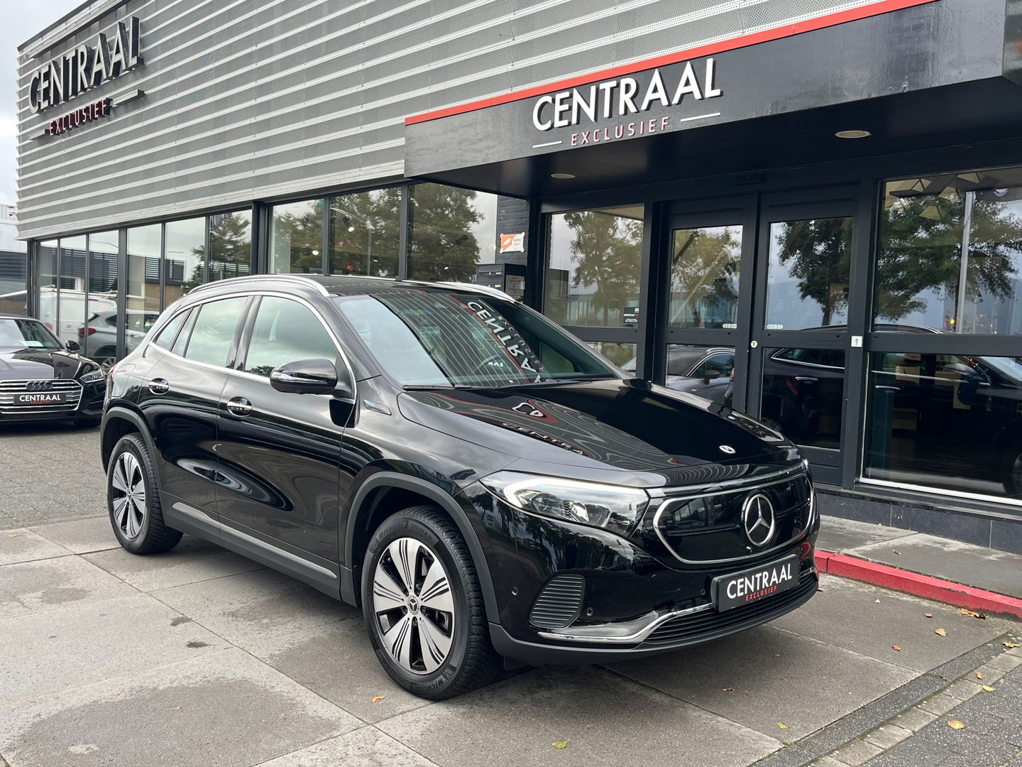 Mercedes-Benz EQA 250 Luxury Line 67 kWh|Pano|Head-Up|Memory|Camera|ACC|Leder|Ambient Light|NL-Auto