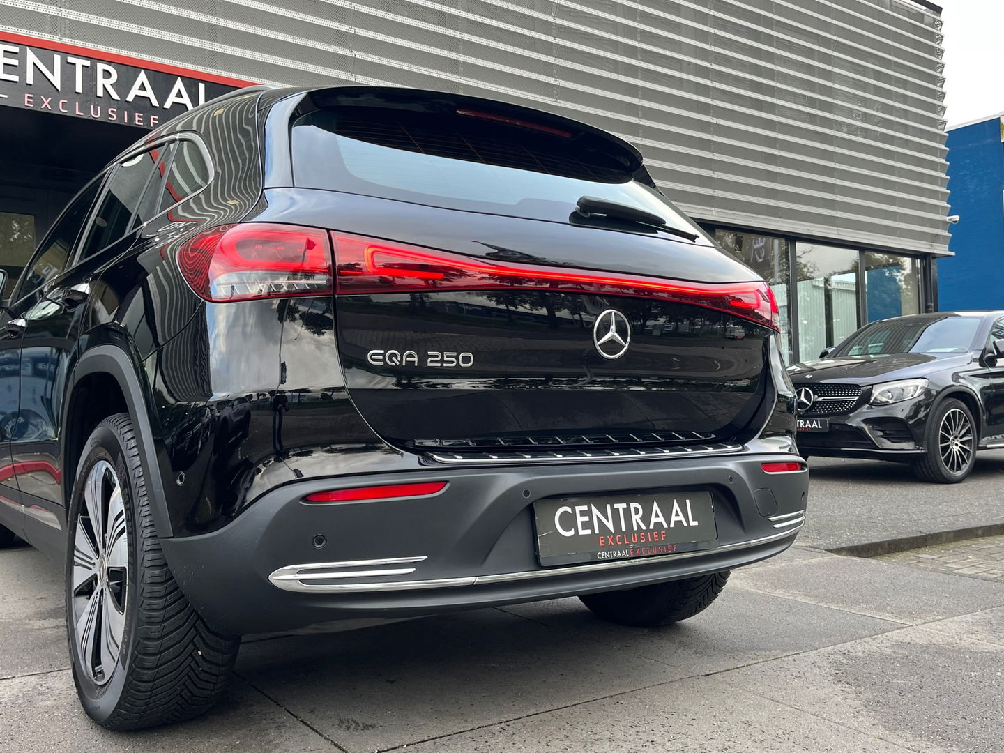 Mercedes-Benz EQA 250 Luxury Line 67 kWh|Pano|Head-Up|Memory|Camera|ACC|Leder|Ambient Light|NL-Auto