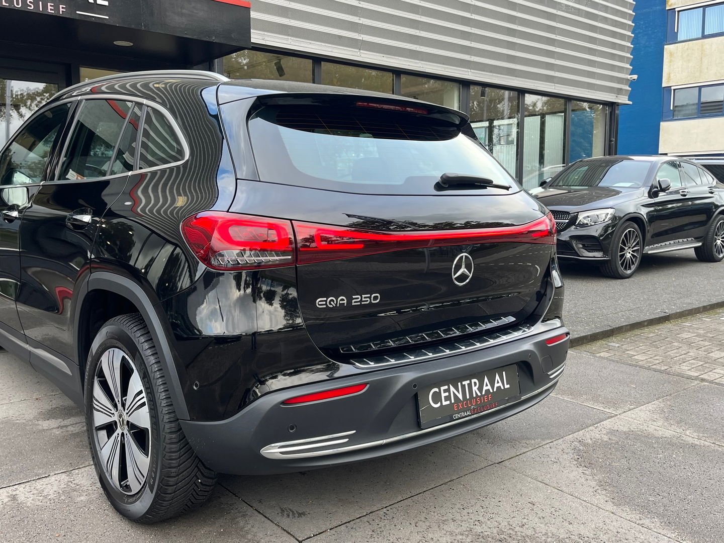 Mercedes-Benz EQA 250 Luxury Line 67 kWh|Pano|Head-Up|Memory|Camera|ACC|Leder|Ambient Light|NL-Auto