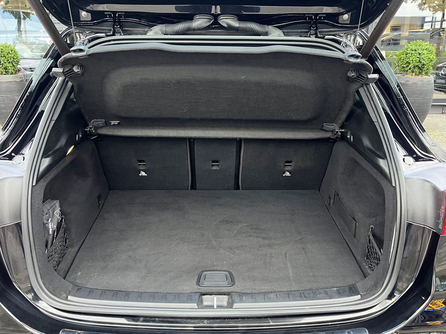 Mercedes-Benz EQA 250 Luxury Line 67 kWh|Pano|Head-Up|Memory|Camera|ACC|Leder|Ambient Light|NL-Auto