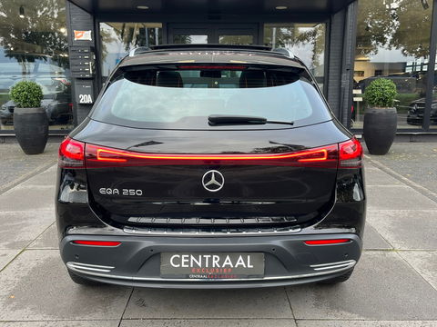 Mercedes-Benz EQA 250 Luxury Line 67 kWh|Pano|Head-Up|Memory|Camera|ACC|Leder|Ambient Light|NL-Auto