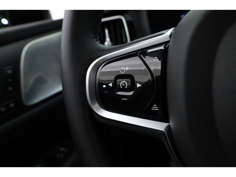 Volvo V60 T8 Recharge Ultra Dark | Bowers & Wilkins | HUD | Pano | Pilot Assist | Massage | Stoelvent.