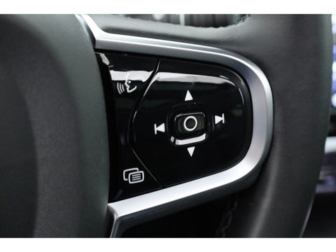 Volvo V60 T8 Recharge Ultra Dark | Bowers & Wilkins | HUD | Pano | Pilot Assist | Massage | Stoelvent.