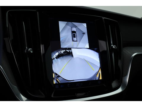 Volvo V60 T8 Recharge Ultra Dark | Bowers & Wilkins | HUD | Pano | Pilot Assist | Massage | Stoelvent.