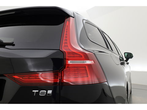 Volvo V60 T8 Recharge Ultra Dark | Bowers & Wilkins | HUD | Pano | Pilot Assist | Massage | Stoelvent.