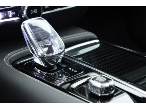 Volvo V60 T8 Recharge Ultra Dark | Bowers & Wilkins | HUD | Pano | Pilot Assist | Massage | Stoelvent.