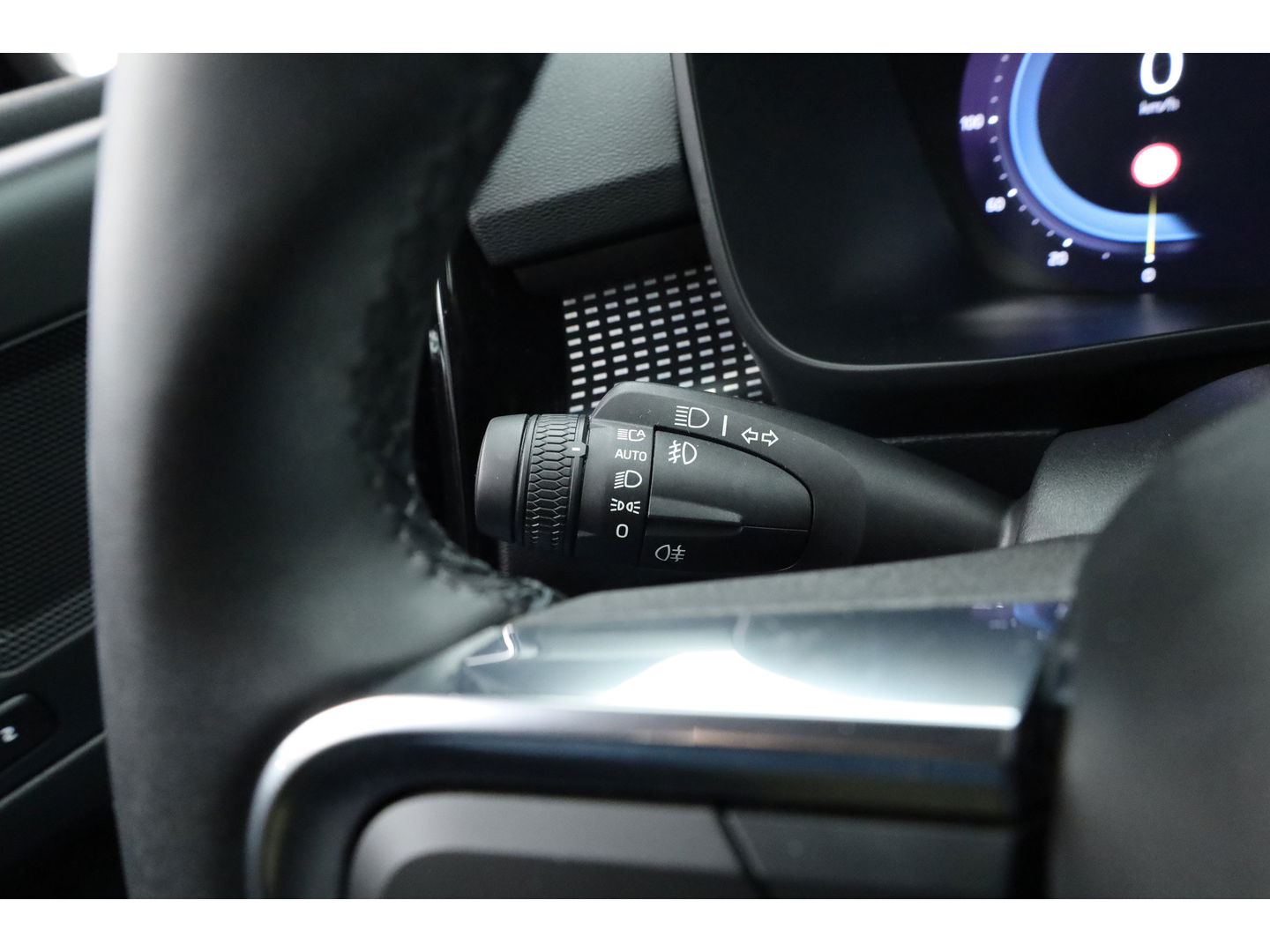 Volvo XC40 2.0 B3 Core | 360cam | Adapt. Cruise | CarPlay | Stoel-Stuurverw. | Elek. Stoelen