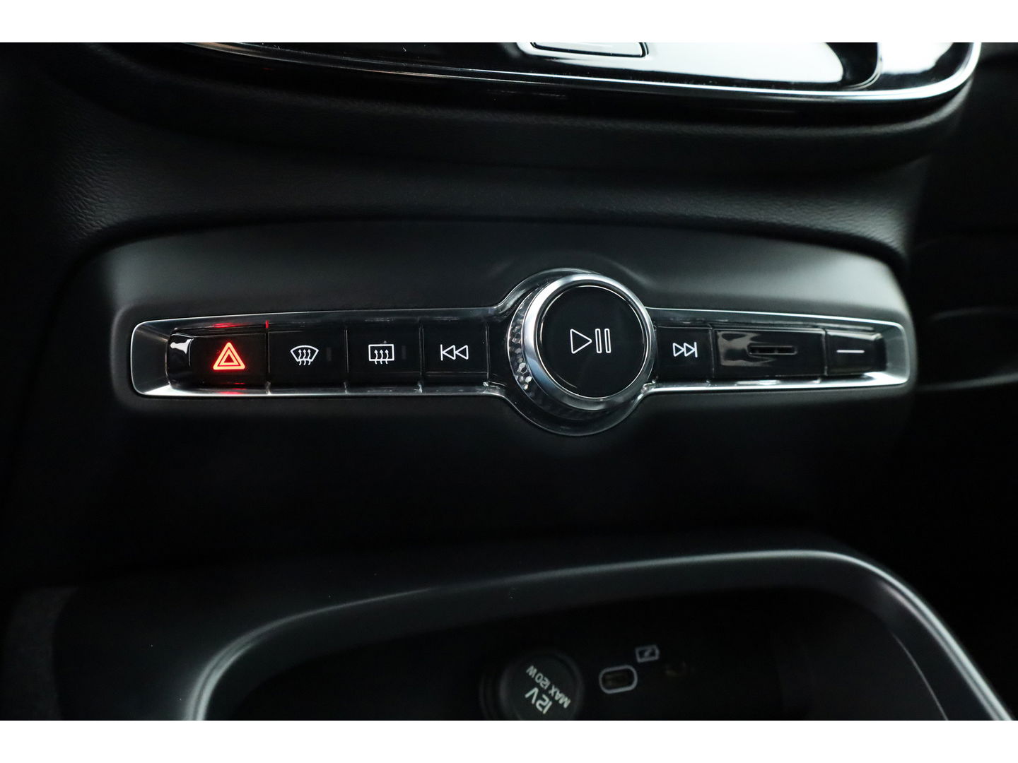 Volvo XC40 2.0 B3 Core | 360cam | Adapt. Cruise | CarPlay | Stoel-Stuurverw. | Elek. Stoelen