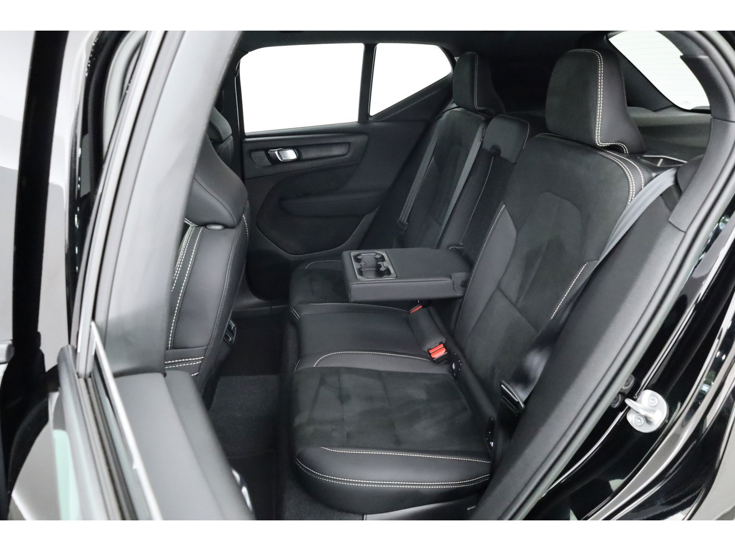 Volvo XC40 2.0 B3 Core | 360cam | Adapt. Cruise | CarPlay | Stoel-Stuurverw. | Elek. Stoelen