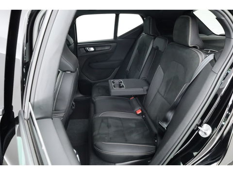 Volvo XC40 2.0 B3 Core | 360cam | Adapt. Cruise | CarPlay | Stoel-Stuurverw. | Elek. Stoelen
