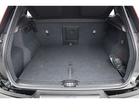Volvo XC40 2.0 B3 Core | 360cam | Adapt. Cruise | CarPlay | Stoel-Stuurverw. | Elek. Stoelen