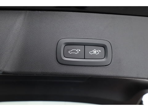 Volvo XC40 2.0 B3 Core | 360cam | Adapt. Cruise | CarPlay | Stoel-Stuurverw. | Elek. Stoelen