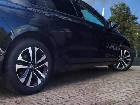 Volkswagen Golf 1.0 TSI Life Business 110PK