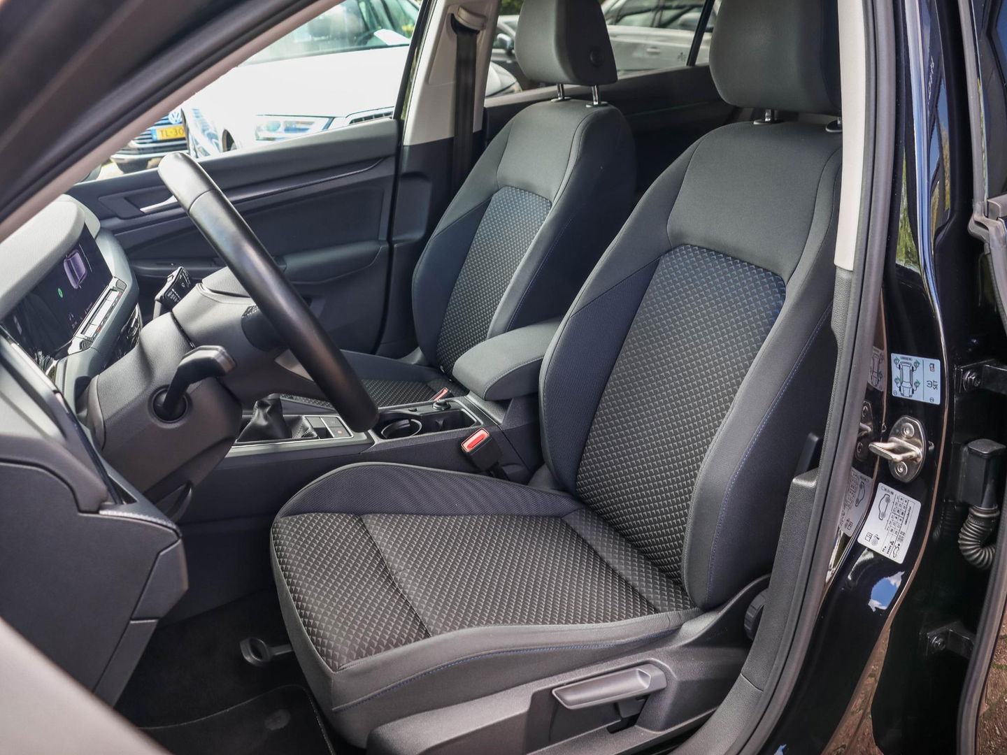 Volkswagen Golf 1.0 TSI Life Business 110PK
