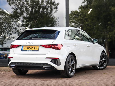 Audi A3 Sportback 30 TFSI S edition Automaat | 2x S Line | Matrix LED
