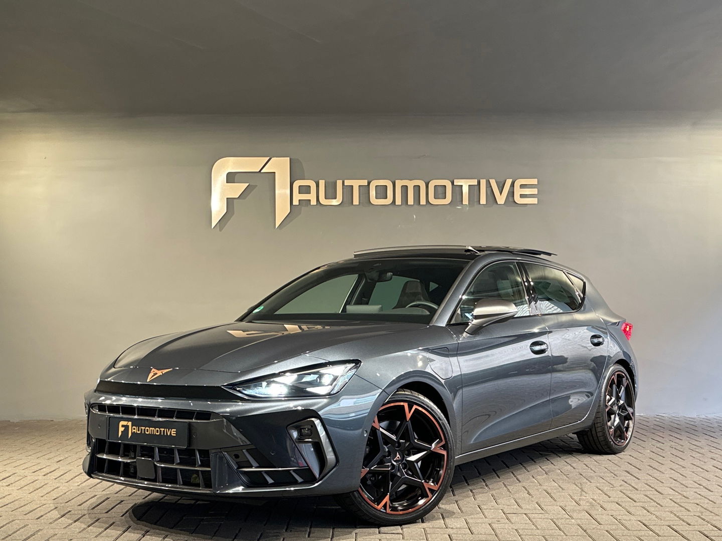 CUPRA Leon 1.5 TSI e-Hybrid VZ Extreme Pano|Sfeer|Key|Memory