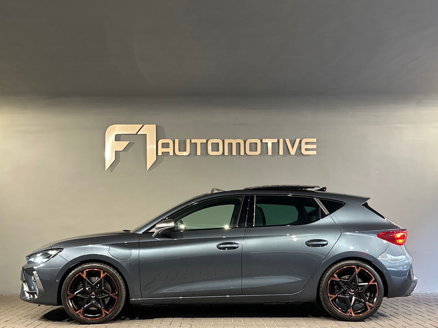 CUPRA Leon 1.5 TSI e-Hybrid VZ Extreme Pano|Sfeer|Key|Memory