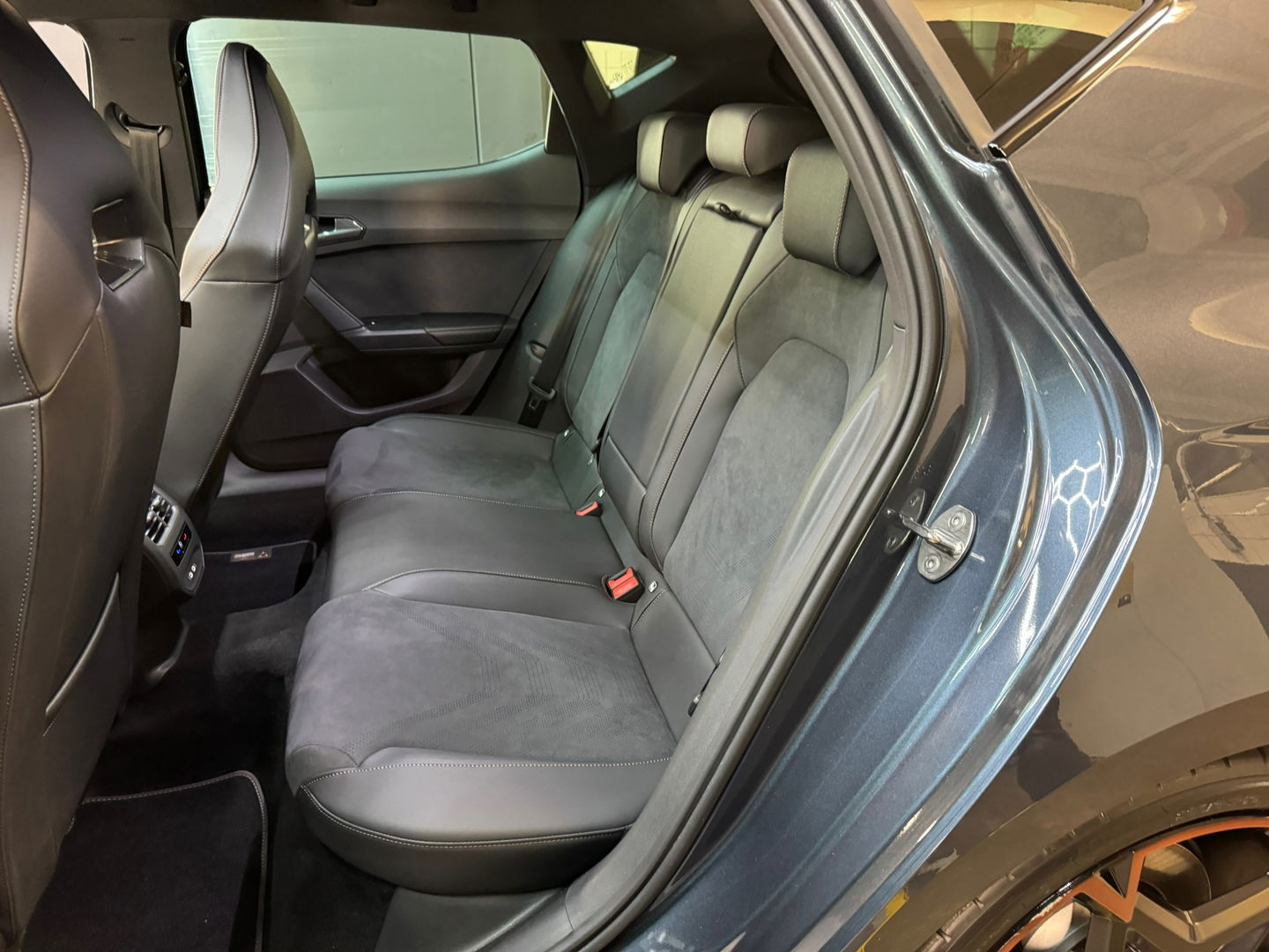 CUPRA Leon 1.5 TSI e-Hybrid VZ Extreme Pano|Sfeer|Key|Memory