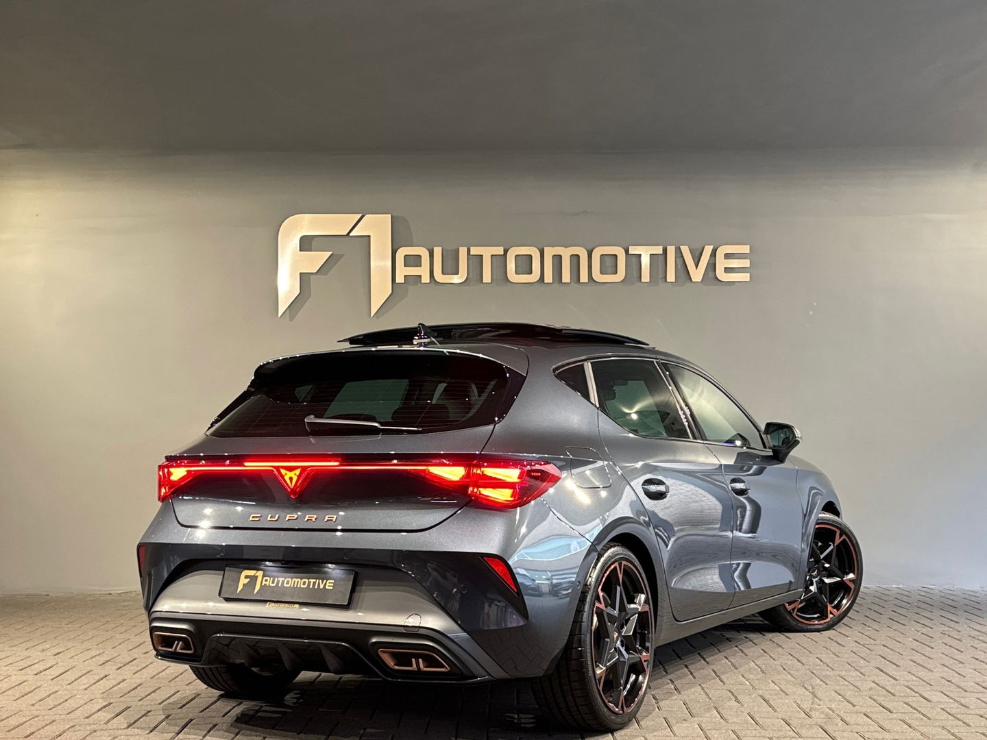 CUPRA Leon 1.5 TSI e-Hybrid VZ Extreme Pano|Sfeer|Key|Memory