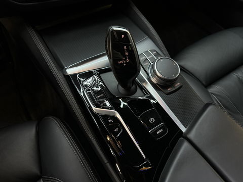 BMW 5 Serie Touring 530i M Sport Pano|Laser|HuD|Memory|NLauto