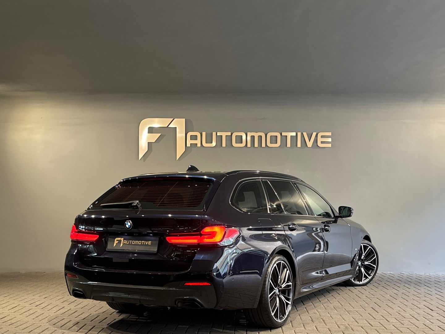 BMW 5 Serie Touring 530i M Sport Pano|Laser|HuD|Memory|NLauto