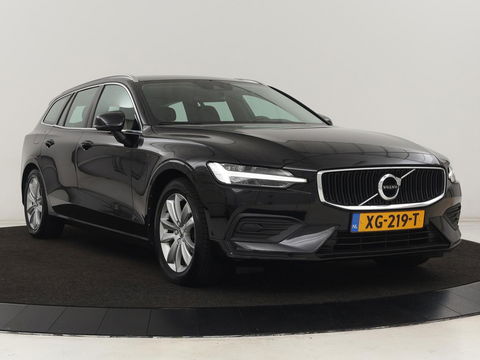 Volvo V60 2.0 D4 Momentum | Carplay | Half leder | Navigatie | Full LED | Digital Cockpit | Parkeerverwarming | Climate control | Parkeerhulp | Cruise control