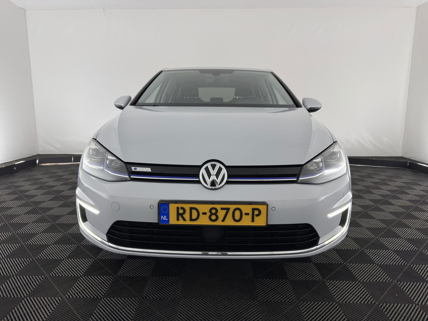 Volkswagen e-Golf Aut. *ADAPTIVE-CRUISE | FULL-LED | NAVI-FULLMAP | COMFORT-SEATS | ECC | PDC | 16''ALU*