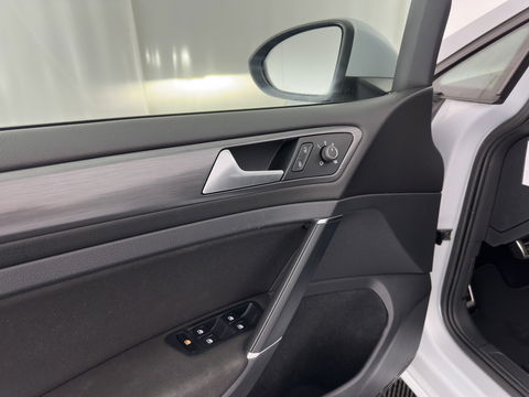 Volkswagen e-Golf Aut. *ADAPTIVE-CRUISE | FULL-LED | NAVI-FULLMAP | COMFORT-SEATS | ECC | PDC | 16''ALU*