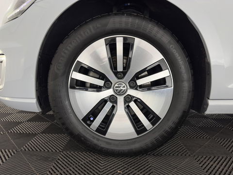 Volkswagen e-Golf Aut. *ADAPTIVE-CRUISE | FULL-LED | NAVI-FULLMAP | COMFORT-SEATS | ECC | PDC | 16''ALU*