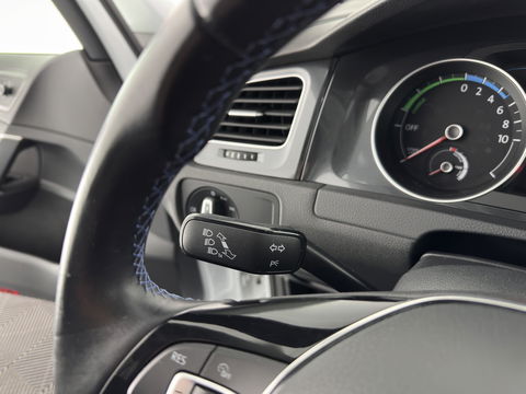 Volkswagen e-Golf Aut. *ADAPTIVE-CRUISE | FULL-LED | NAVI-FULLMAP | COMFORT-SEATS | ECC | PDC | 16''ALU*