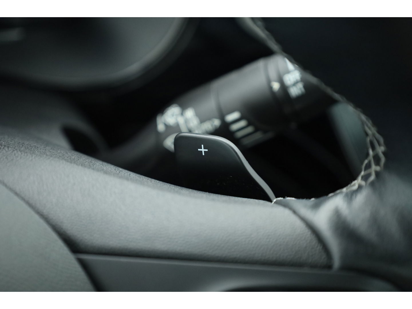 Opel Corsa 1.2 GS Line Automaat | Pano | Camera | Apple CarPlay | Dodehoekdet. | All seasons