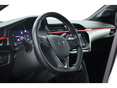 Opel Corsa 1.2 GS Line Automaat | Pano | Camera | Apple CarPlay | Dodehoekdet. | All seasons