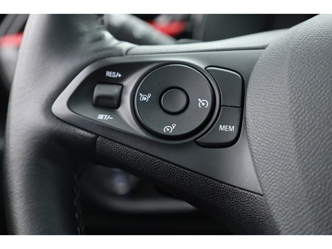 Opel Corsa 1.2 GS Line Automaat | Pano | Camera | Apple CarPlay | Dodehoekdet. | All seasons
