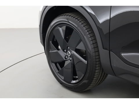 Volvo XC40 B3 Plus Black Edition | 360cam | Pilot Assist | Harman Kardon | Memory seat | 20'' | Pixel LED