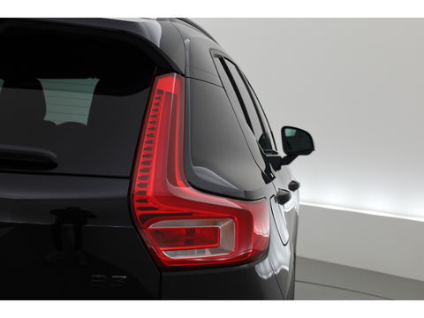 Volvo XC40 B3 Plus Black Edition | 360cam | Pilot Assist | Harman Kardon | Memory seat | 20'' | Pixel LED