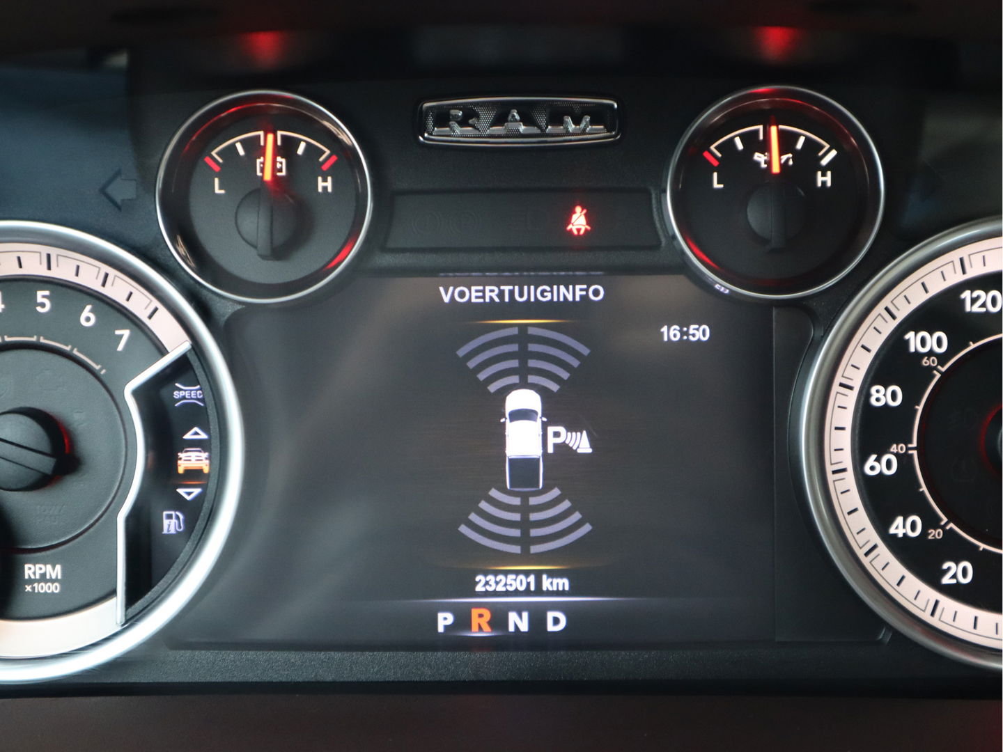 Dodge Ram 1500 5.7 V8 402pk 4x4 Euro 6 - Prins LPG - Trekhaak - Camera