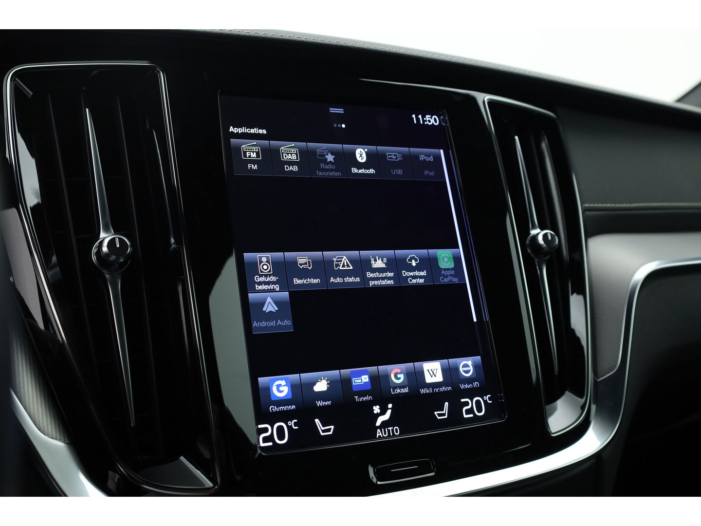 Volvo V60 2.0 B4 R-Design | 197PK | Pano-dak | Sportstoelen | ACC | Leren Dashboard | Camera | Airco separaat achter