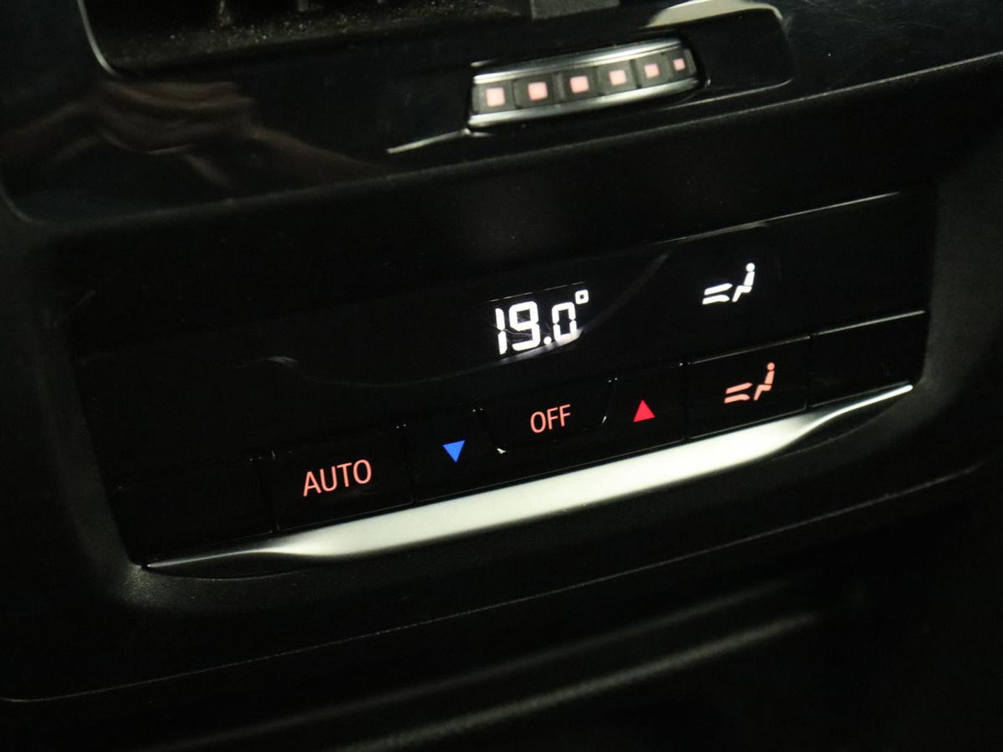 BMW X3 xDrive30e M Sport | 360 Camera | Harman/Kardon | Stoelverwarming | 20'' | Sportstoelen | Sfeerverlichting | Half leder | Navigatie | Live Cockpit | Keyless | PHEV | Plug In
