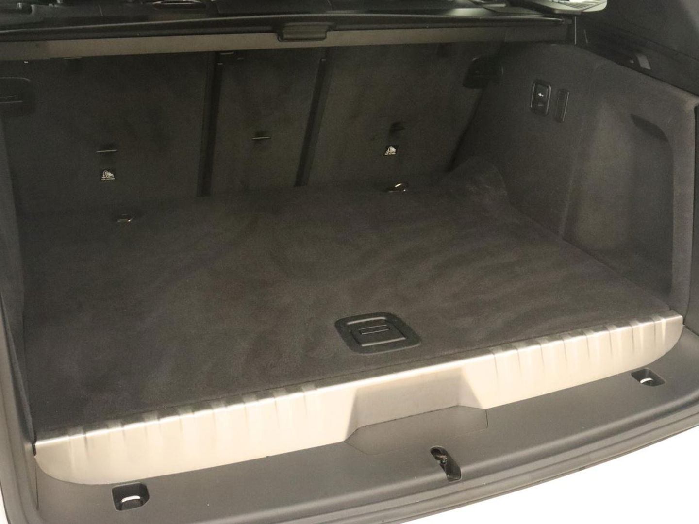 BMW X3 xDrive30e M Sport | 360 Camera | Harman/Kardon | Stoelverwarming | 20'' | Sportstoelen | Sfeerverlichting | Half leder | Navigatie | Live Cockpit | Keyless | PHEV | Plug In