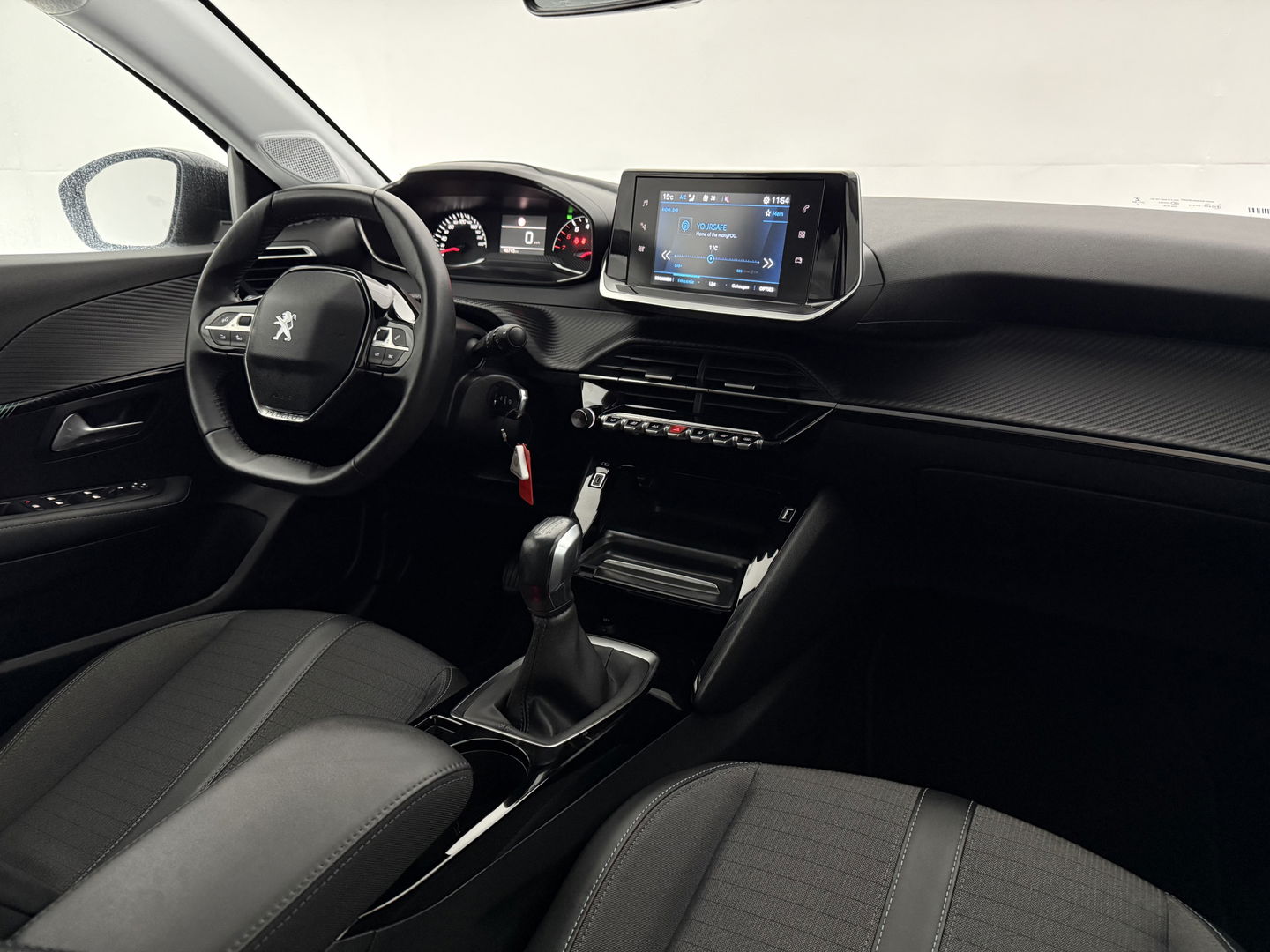 Peugeot 208 1.2 PureTech Allure | Carplay | LED | Climate | Cruise | Parkeersens. | NAP