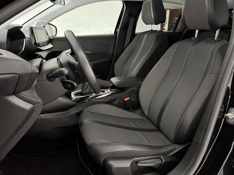 Peugeot 208 1.2 PureTech Allure | Carplay | LED | Climate | Cruise | Parkeersens. | NAP
