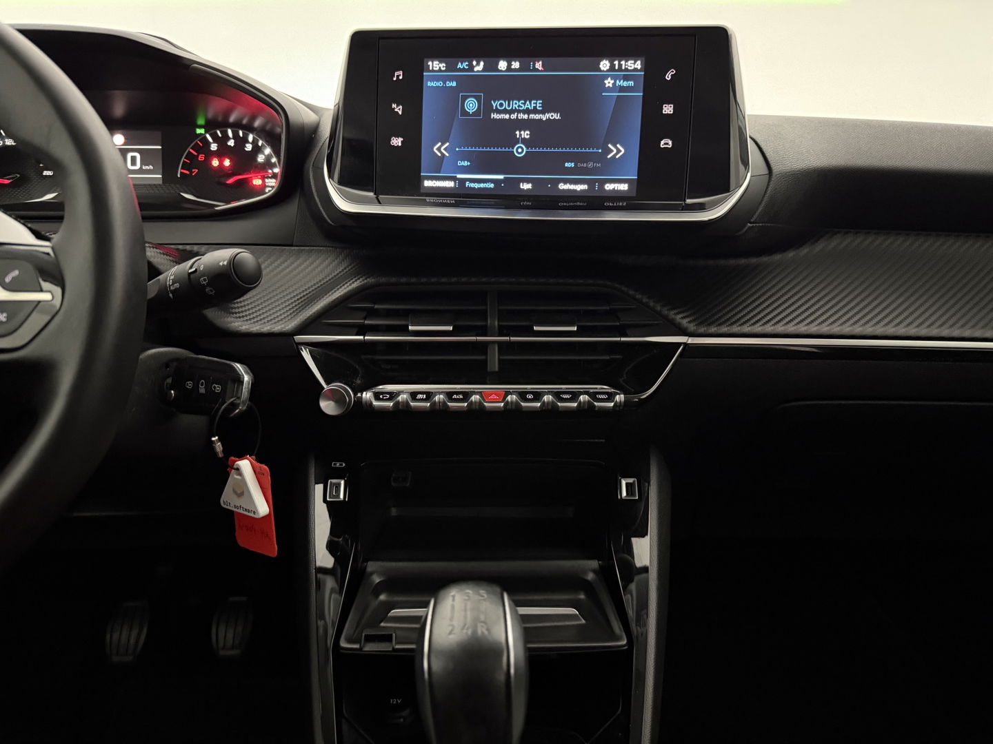 Peugeot 208 1.2 PureTech Allure | Carplay | LED | Climate | Cruise | Parkeersens. | NAP